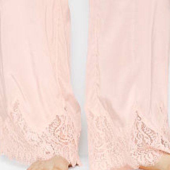 Last S Pair. VS Lightweight Silky Lace Pant Pink - Picture 8 of 16